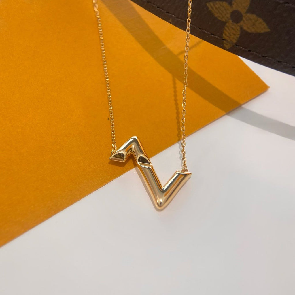 TimiVOLTE UPSIDE DOWN NECKLACE