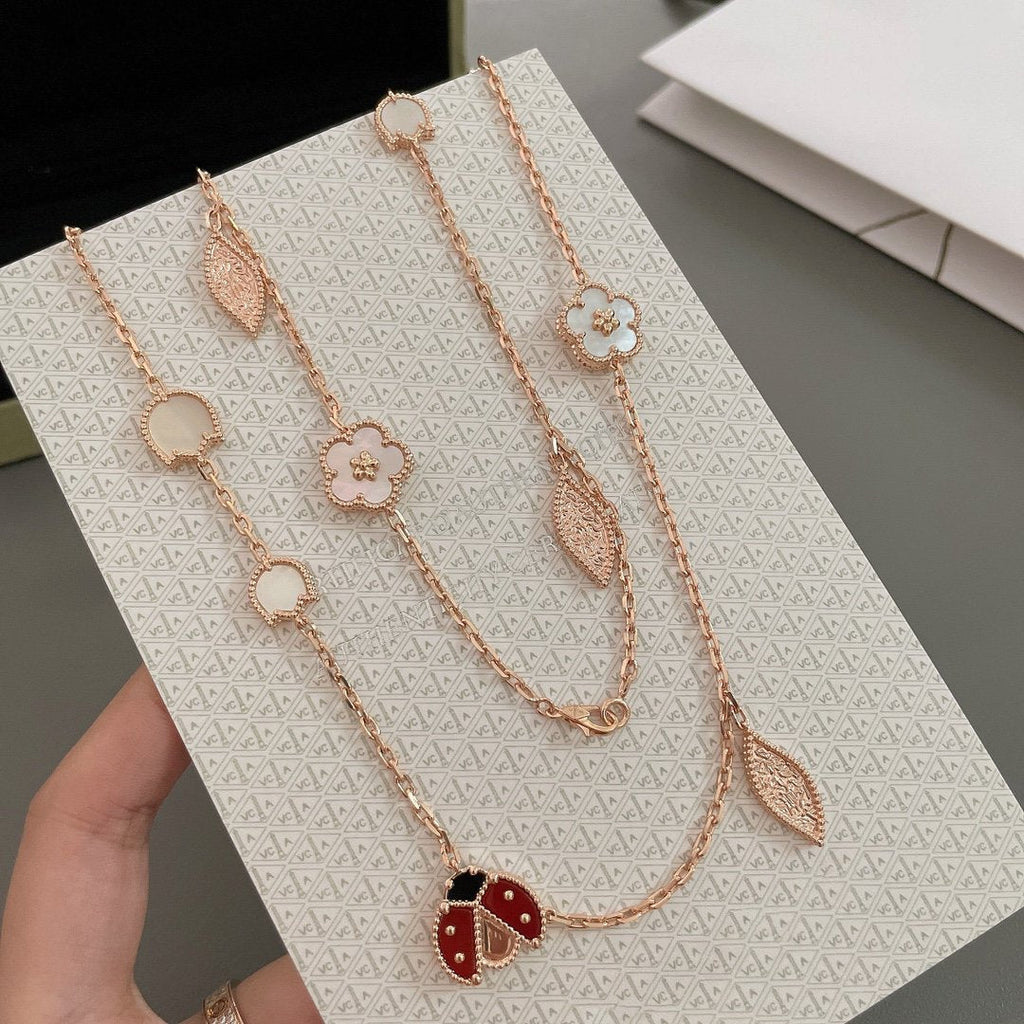TimiLUCKY SPRING 15 MOTIFS ROSE GOLD NECKLACE
