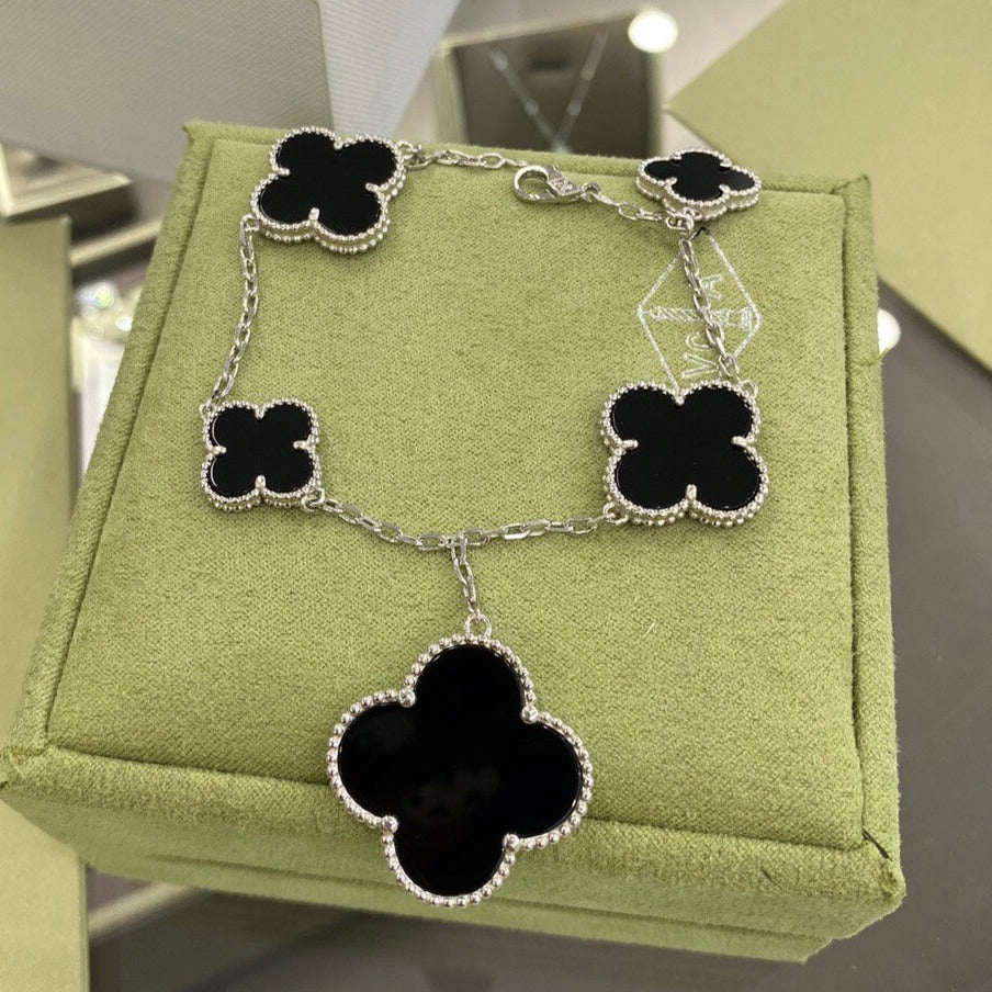 ¡®Timi¡¯CLOVER 5 MOTIFS SIVLER ONYX BRACELET