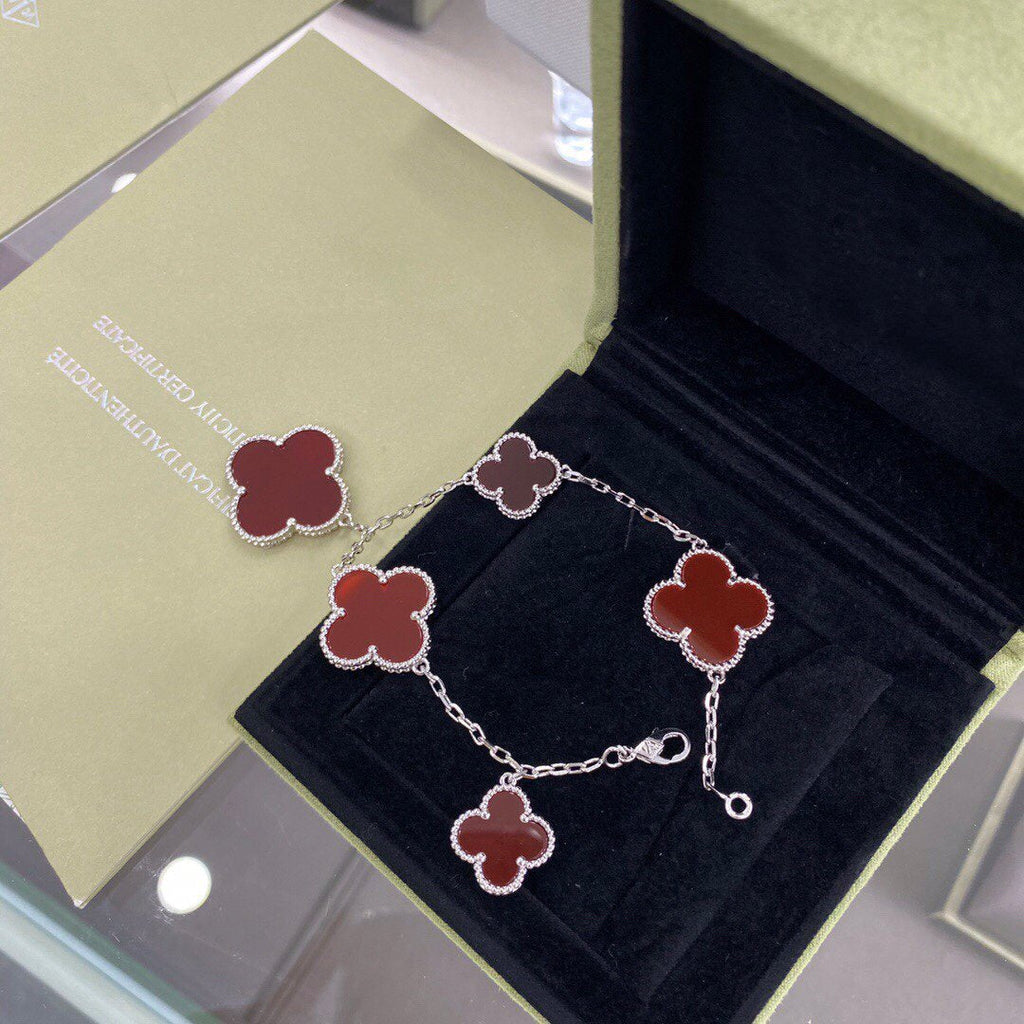 ¡®Timi¡¯CLOVER 5 MOTIFS SIVLER CARNELIAN BRACELET