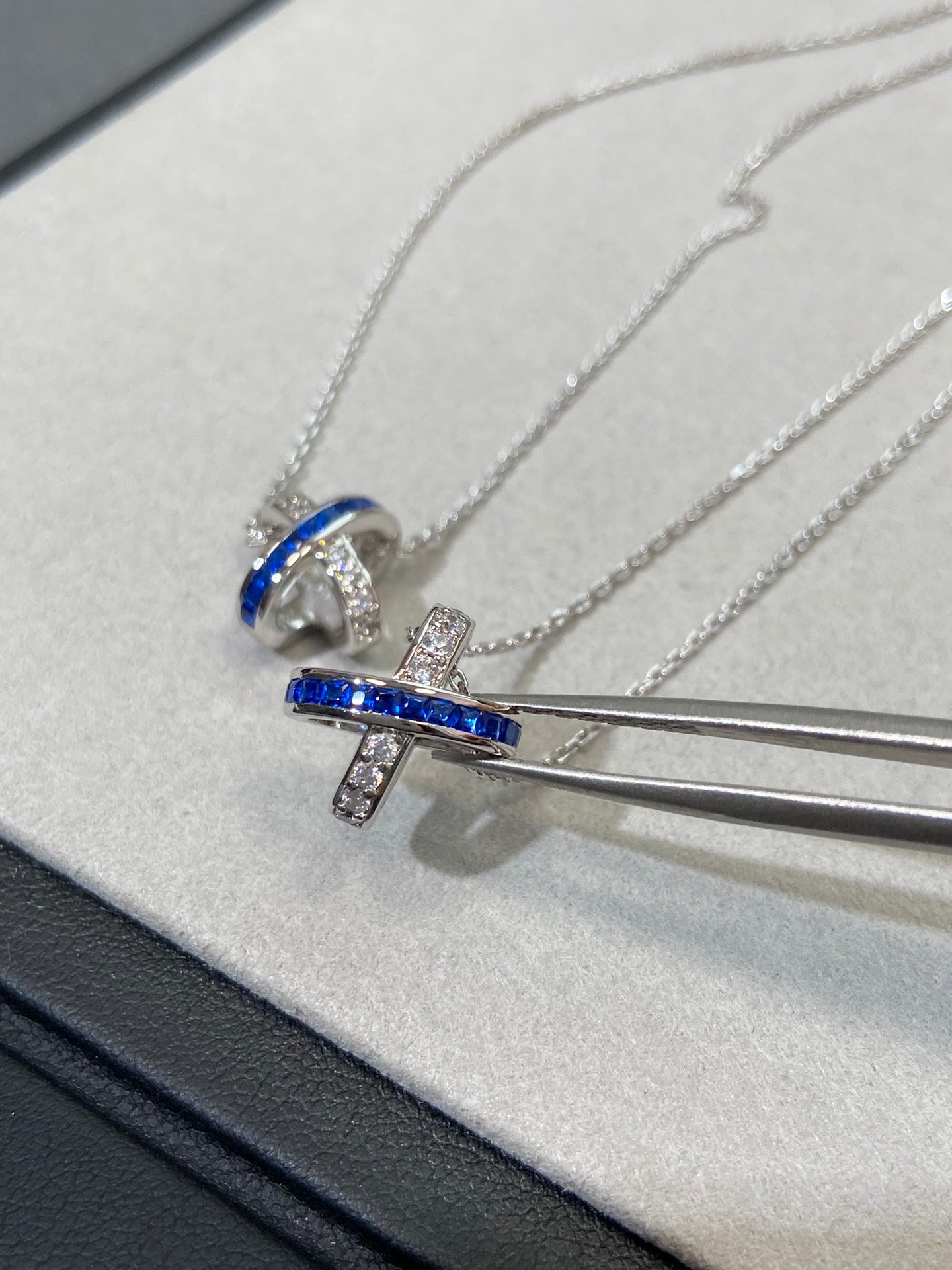 TimiLIENS DIAMOND SILVER NECKLACE