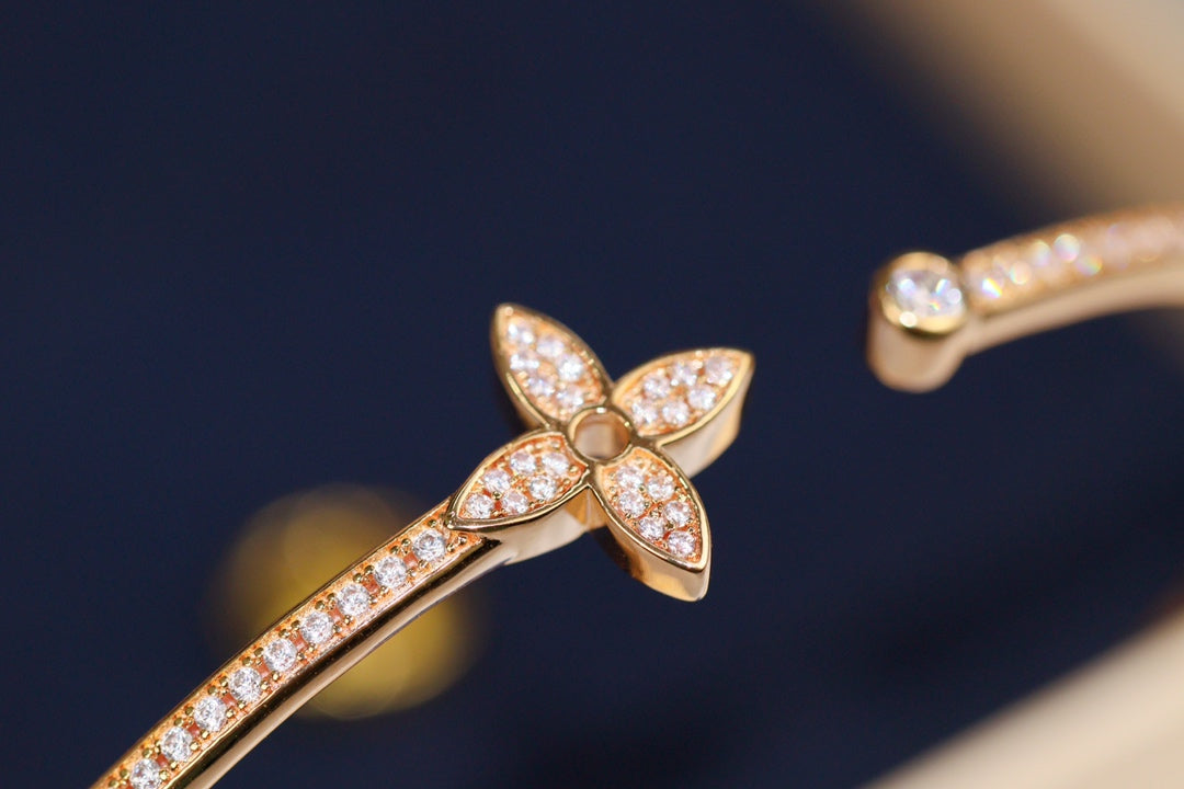 TimiIDYLLE PINK GOLD OPEN BRACELET DIAMOND PAVED