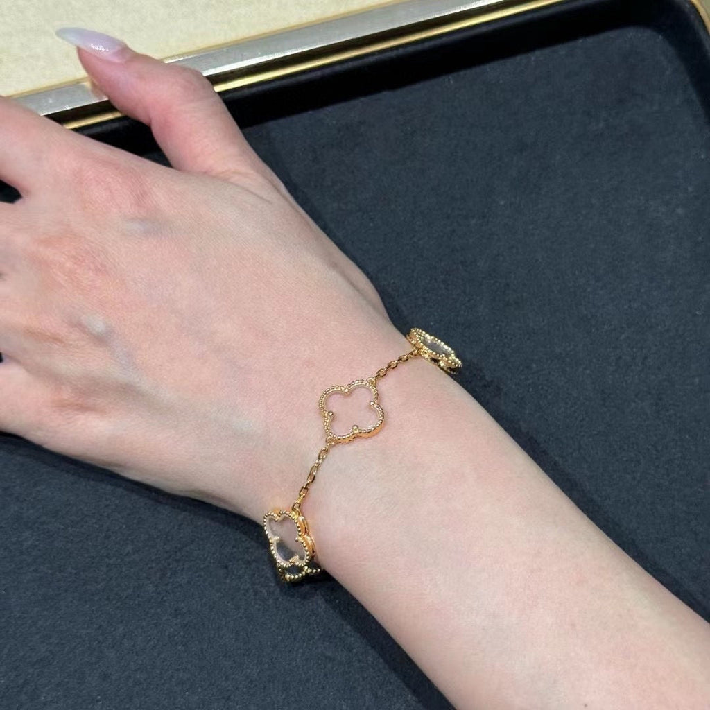 [Timi]New CLOVER 5 MOTIF ROCK CRYSTAL BRACELET