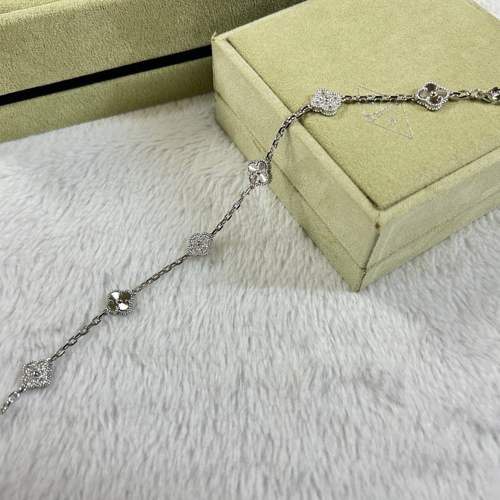 [¡®Timi¡¯]CLOVER 6 MOTIF DIAMOND LASER BRACELET