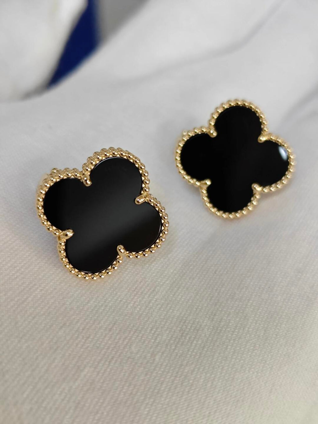 [Timi] CLOVER 20MM BLACK MOP EARRINGS