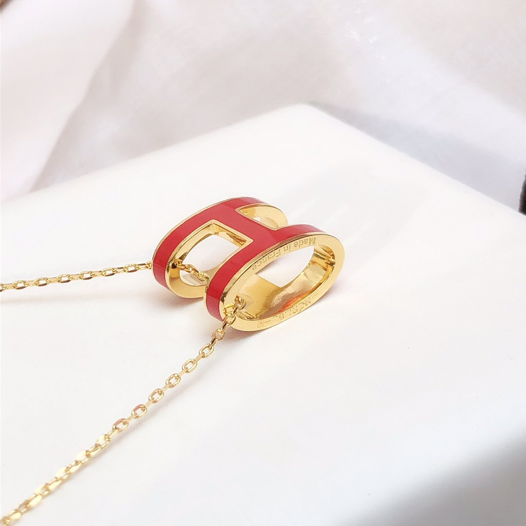 TimiHM CLIC RED ENAMEL GOLD NECKLACE