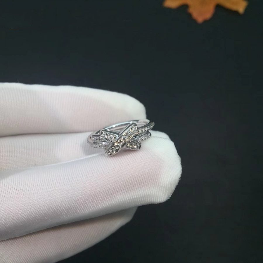 TimiJEUX DE SILVER DIAMOND RING