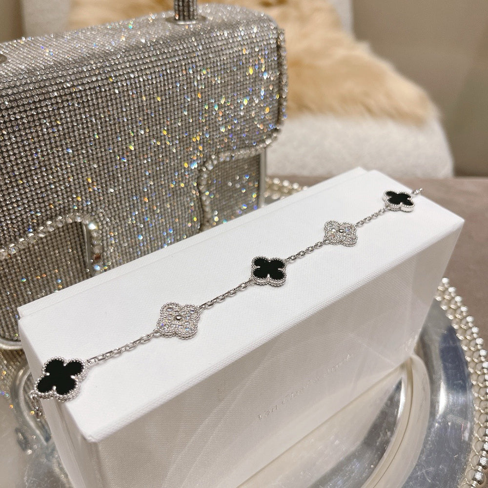 [Timi]New  CLOVER 5 MOTIF ONYXS BRACELET COLLECTION
